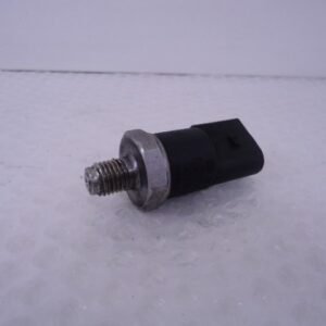 E-KLASSE W210 CDI RAILDRUKSENSOR VOORZIJDE A0041537528-0