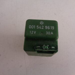 W124 RELAIS GROEN ZEKERING A0015429619