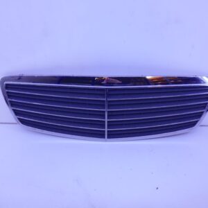 E-KLASSE W211 GRILLE ORIGINEEL GEBRUIKT A2118800283 7D11-0