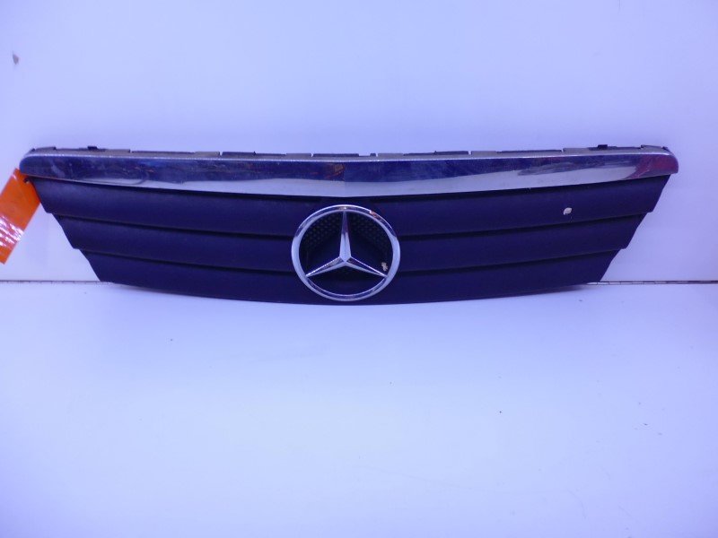 A-KLASSE W168 GRILLE ORIGINEEL GEBRUIKT A1688880260-0