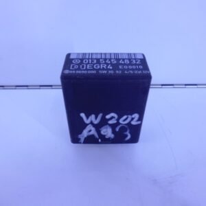 C-KLASSE W202 RELAIS MODULE UITLAATGAS A0135454832-0