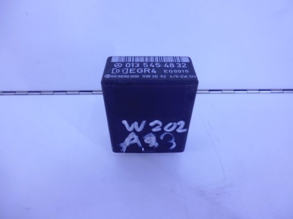 C-KLASSE W202 RELAIS MODULE UITLAATGAS A0135454832-0
