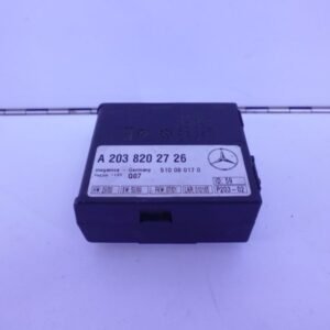 C-KLASSE W203 RELAIS MODULE HELLINGSHOEKDETECTIE A2038202726-0