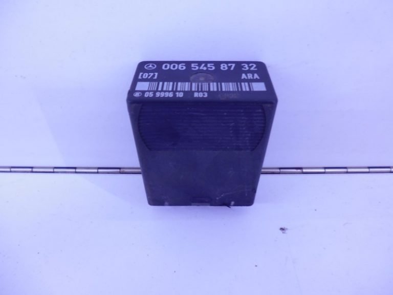 W124 E-KLASSE 2.5D RELAIS MODULE ARA A0065458732 ARA-0
