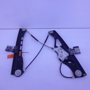 E-KLASSE W211 RAAMMECHANISME ELECTRISCH RECHTSVOOR A2117200446-0