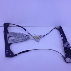 C-KLASSE W203 RAAMMECHANISME ELECTRISCH LINKSVOOR A2037201546-0