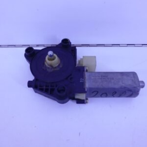 C-KLASSE W203 RAAMMOTOR RECHTSACHTER 6-POLIG A2038203042-0