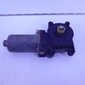 E-KLASSE W210 RAAMMOTOR LINKSACHTER 2-POLIG A2108202542-0