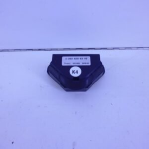 C-KLASSE W202 ALARM BEWEGING SENSOR A2028208310-0