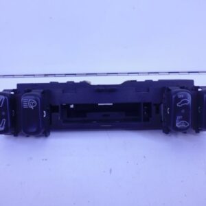 E-KLASSE W210 SCHAKELAAR STOELVERWARMING A2108200051-0