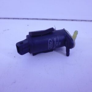 FOCUS RUITENSPROEIERPOMP GEBRUIKT 93BB17K624BA-0