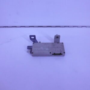 E-KLASSE W210 ANTENNEVERSTERKER A2108203989-0