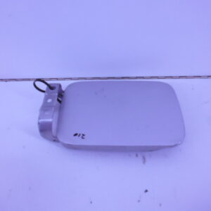 E-KLASSE W210 TANKKLEP 744 BRILJANTZILVER A2107500506-0