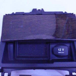 C-KLASSE W204 AFLEGVAK IPV ASBAK MIDDENCONSOLE A2046801350-0
