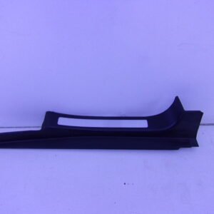 C-KLASSE W203 INSTAPLIJST RECHTSACHTER A2036801035 9B51-0