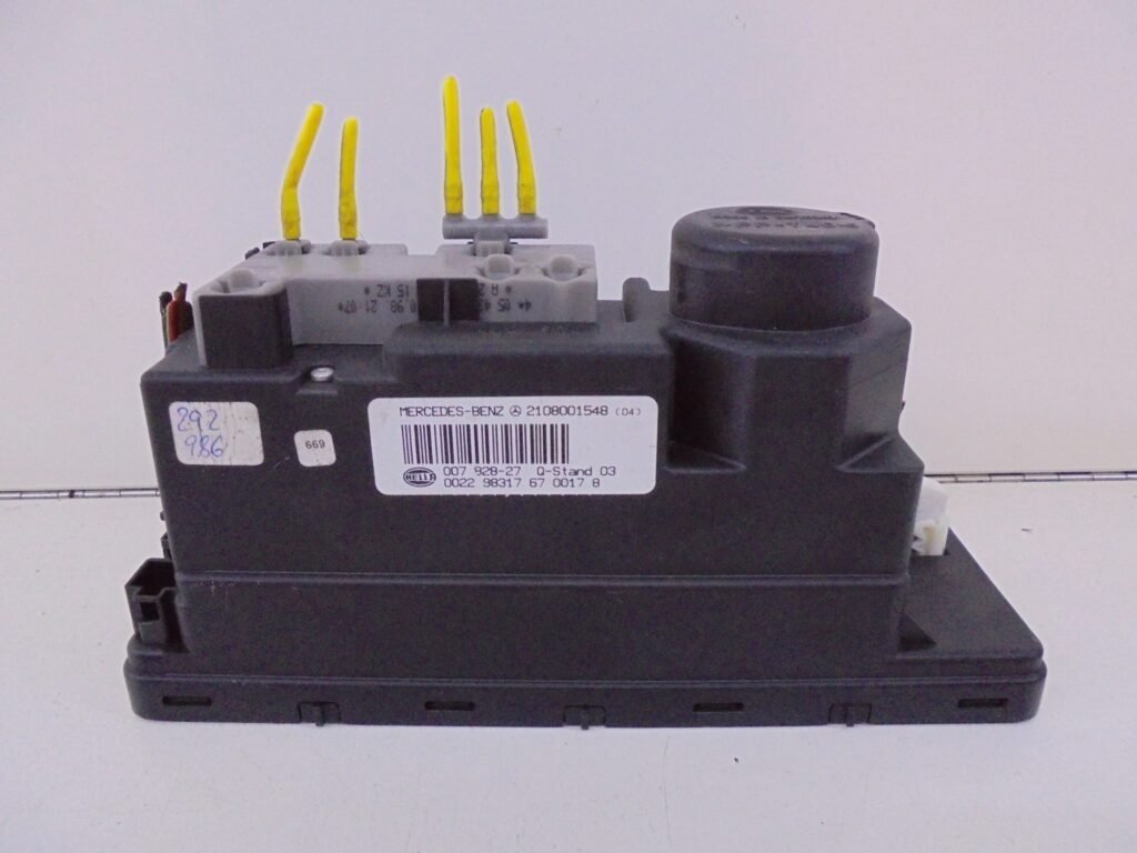 E-KLASSE W210 CENTRALE VERGRENDELINGS POMP A2108001548-0