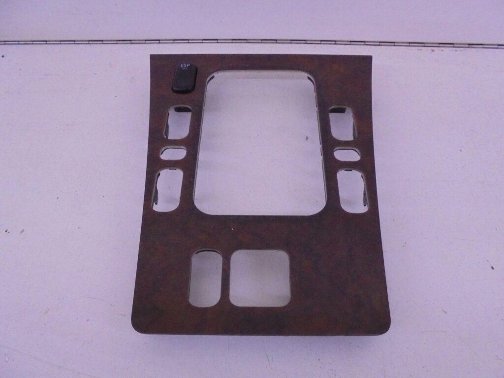 E-KLASSE W210 PANEEL ROND POOK A2106806536 5220-0