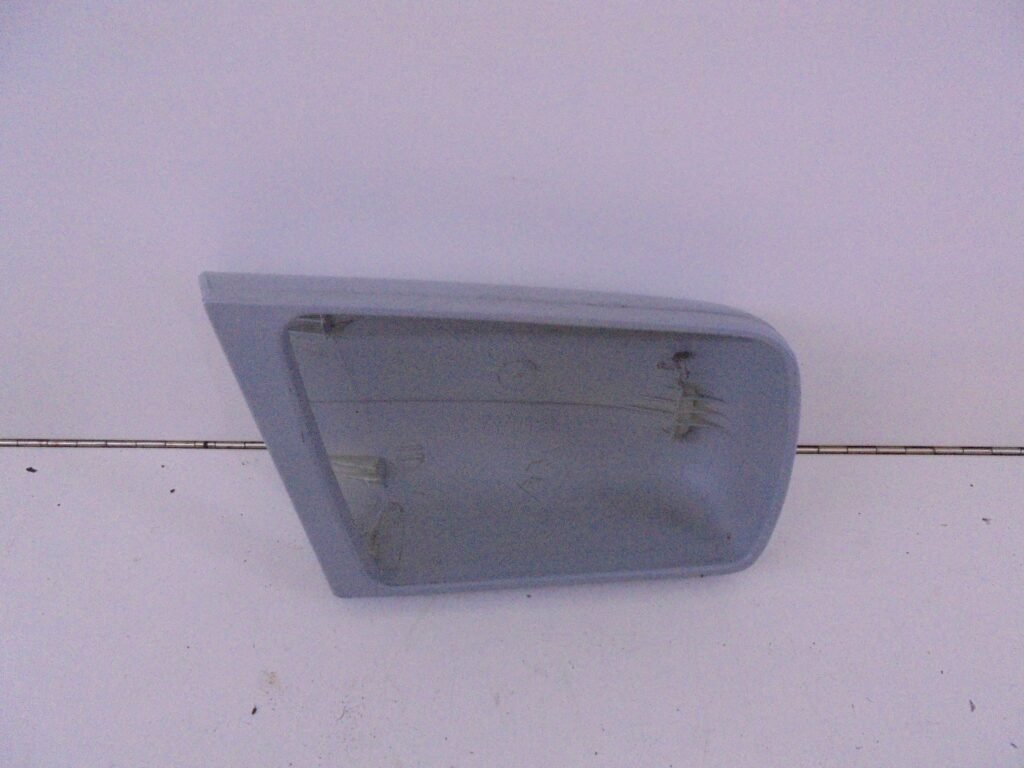 MB E-KLASSE W210 SPIEGELKAP RE PRIMER A2108110260-0