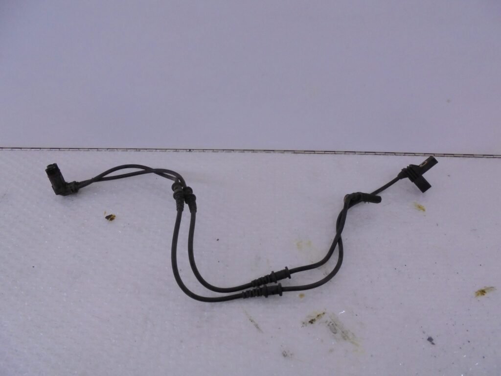 C-KLASSE W203 ABS SENSOR RECHTSVOOR A2035400417-0