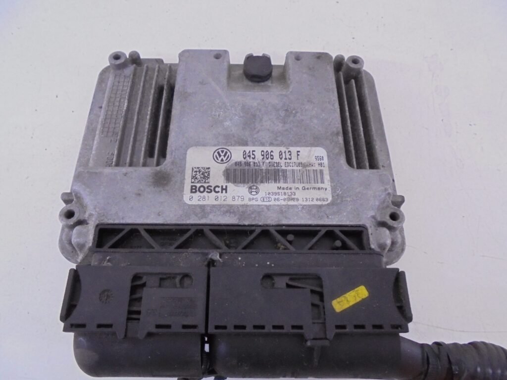VW POLO MOTORCOMPUTER 9N3 1.4 TDI BLUEMOTION -0