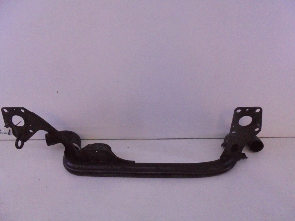 AUDI A4 8D 2.5TDI DWARSBUIS VOOR 3B0199521B-0