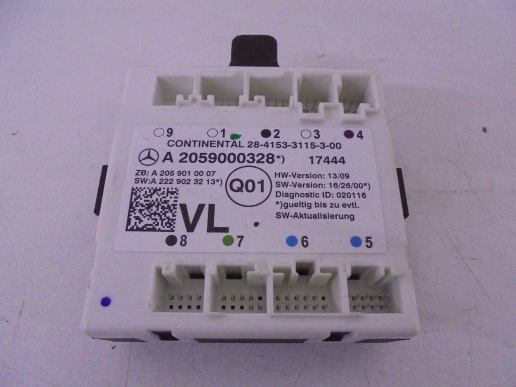 C-KLASSE W205 SAM MODULE RELAIS VOORPORTIER LINKS A2059000328-0