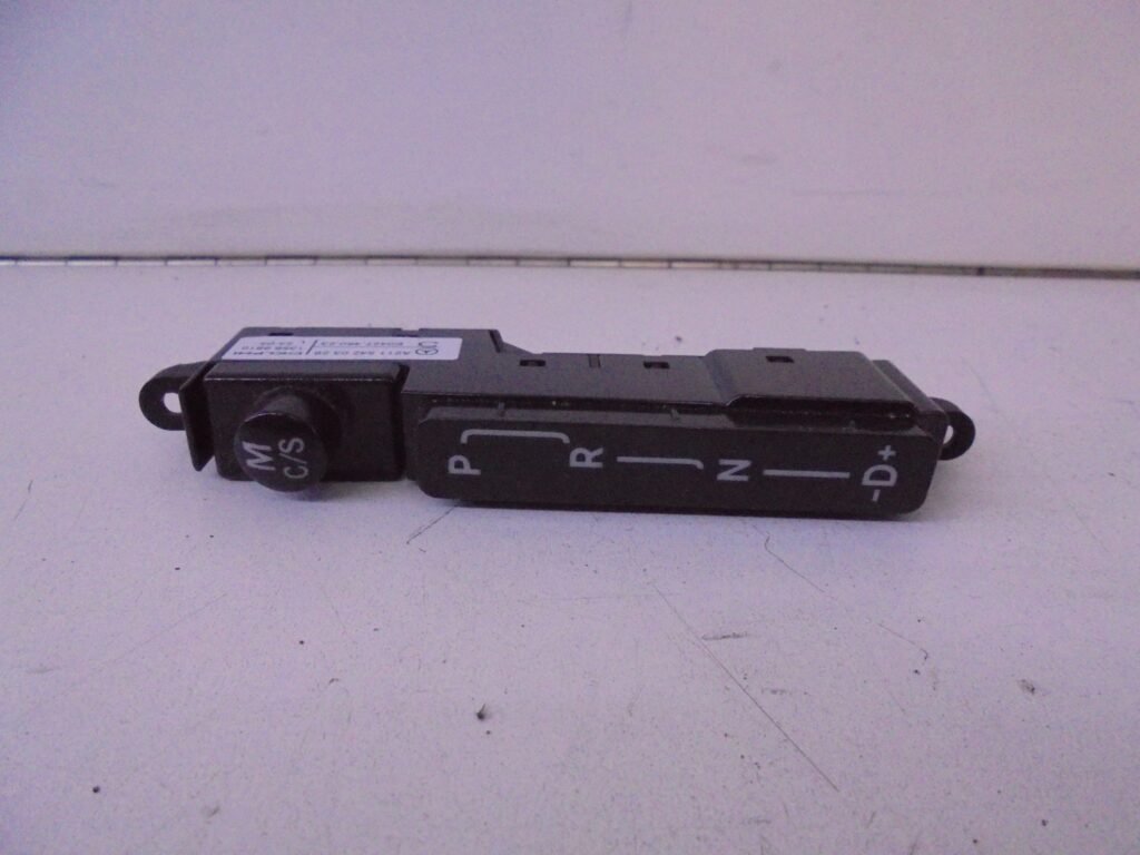 CLS-KLASSE W219 CLS55AMG GEAR INDICATOR A2115420326-0
