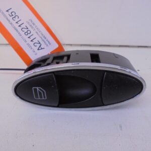 E-KLASSE W211 RAAMBEDIENINGSSCHAKELAAR RECHTS A2118211351-0