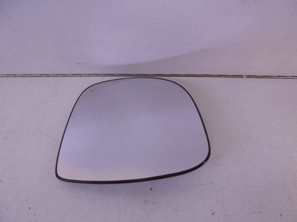 VITO W639 SPIEGELGLAS RE A0008100619 NIEUW-0