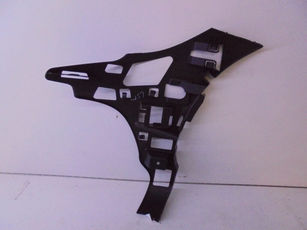 S-KLASSE W222 AMG BUMPERHOUDER RE VOOR A2228856900-0