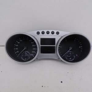 ML W164 TELLERKLOK ML420CDI A2515404348