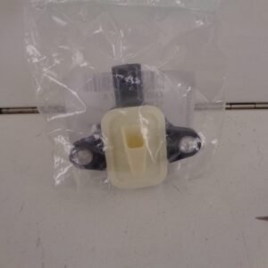 A8 4N D5 AF17 CRASHSENSOR PORTIER NIEUW