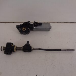 E-KLASSE W212 STUURKOLOMVERSTELLING SPINDEL/MOTOR A2044600825