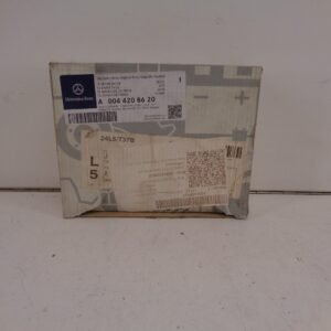 A0044208620 C-KLASSE W204 PARKEERREMSET NEW OLD STOCK ORIGINEEL MERCEDES-BENZ