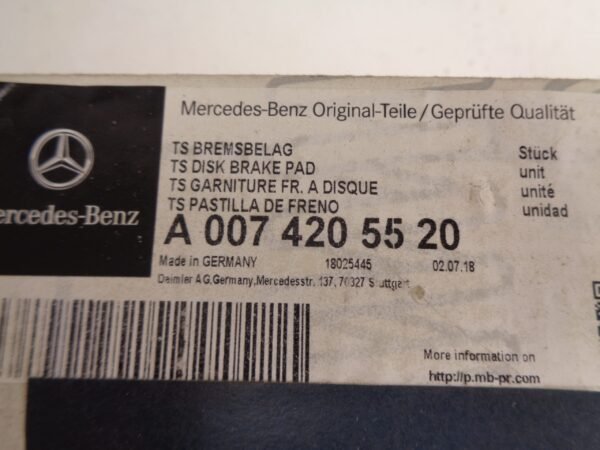 A0074205520 C-KLASSE W204 REMBLOKSET VOOR NEW OLD STOCK ORIGINEEL MERCEDES-BENZ - Afbeelding 2