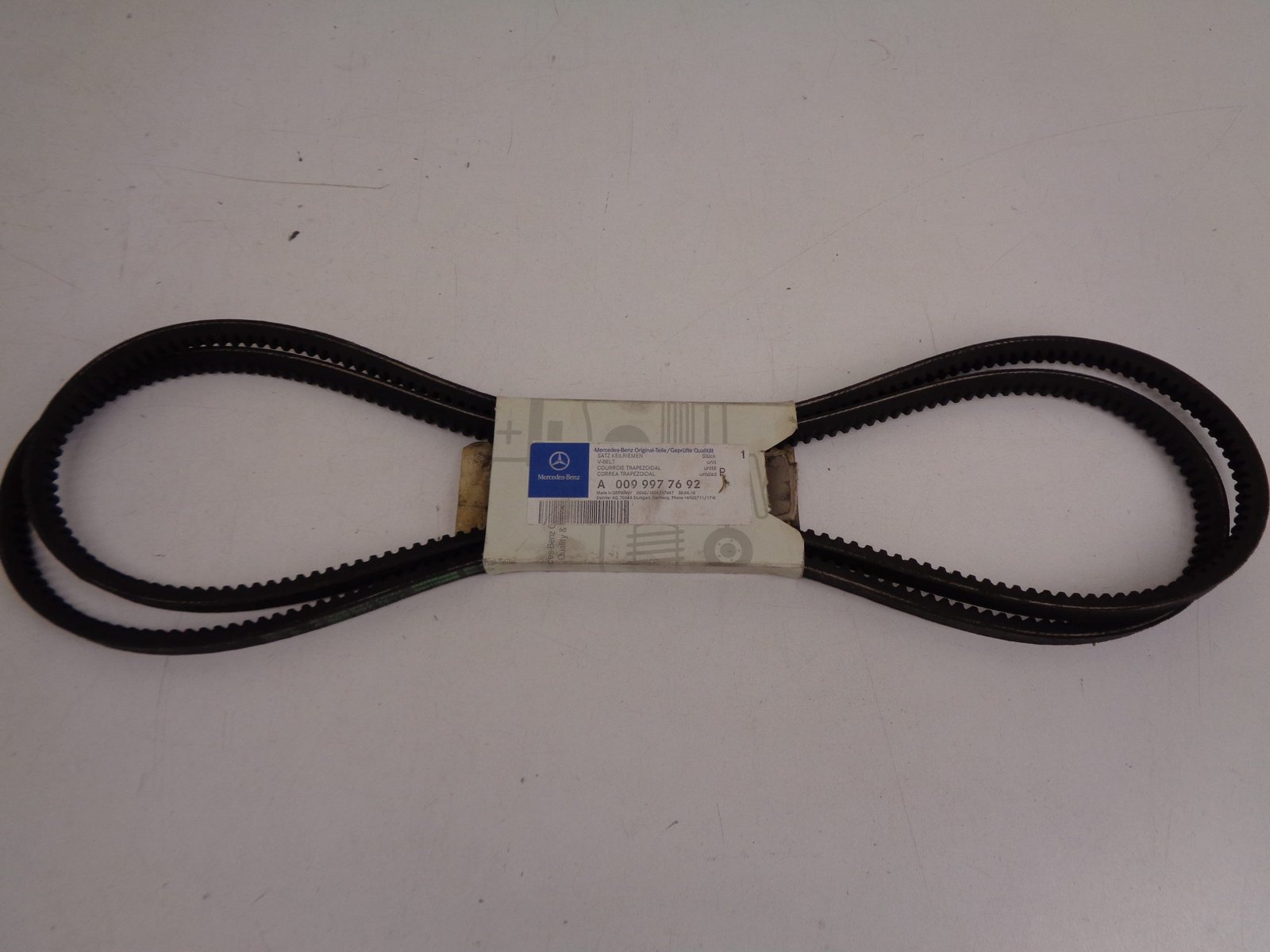 A0099977692 V-RIEM SET13X1300 NEW OLD STOCK ORIGINEEL MERCEDES-BENZ