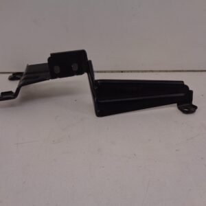 A1638853314 ML W163 HOUDER MISTLAMP LINKS NEW OLD STOCK ORIGINEEL MERCEDES-BENZ