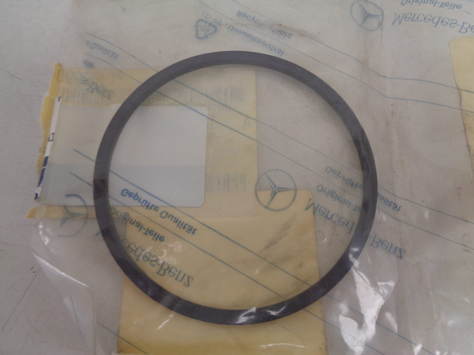 A1862620451 AFSTANDSCHIJF VERSNELLINGSBAK NEW OLD STOCK ORIGINEEL MERCEDES-BENZ