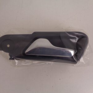 A2037273728 9116 C-KLASSE W203 HANDGREEP LV BINNEN NEW OLD STOCK ORIGINEEL MERCEDES-BENZ