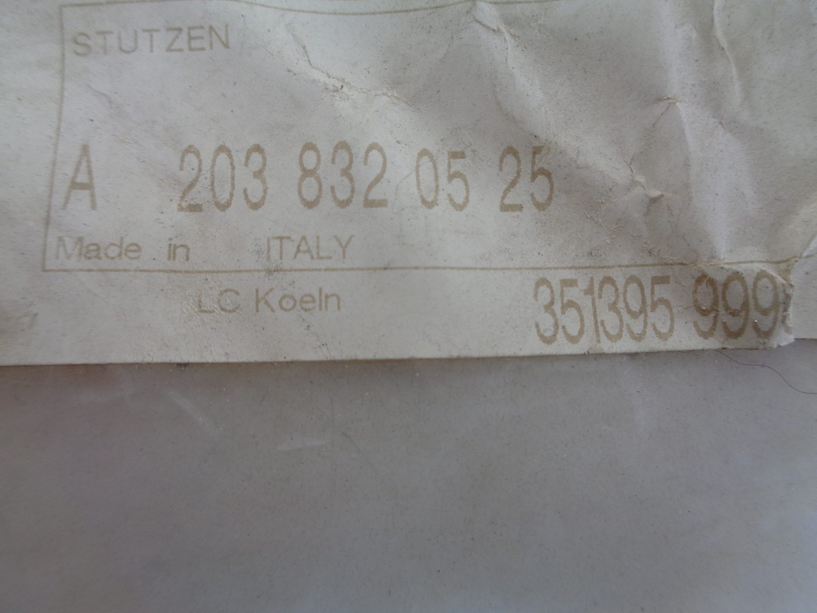 A2038320525 C-KLASSE W203 AFVOERSLANG NEW OLD STOCK ORIGINEEL MERCEDES-BENZ - Afbeelding 2