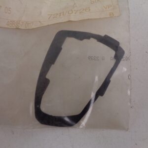 A2047660705 UNTERLAGE NEW OLD STOCK ORIGINEEL MERCEDES-BENZ