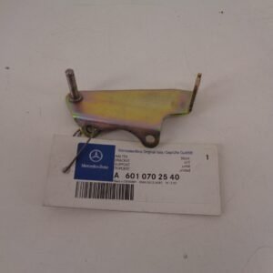 A6010702540 HOUDER GASSTANG OM601 NEW OLD STOCK ORIGINEEL MERCEDES-BENZ