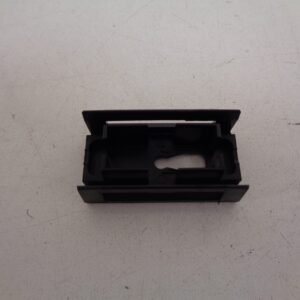 A6389840961 VITO W638 SIERLIJSTKLEM VOORRUIT RECHTS NEW OLD STOCK ORIGINEEL MERCEDES-BENZ