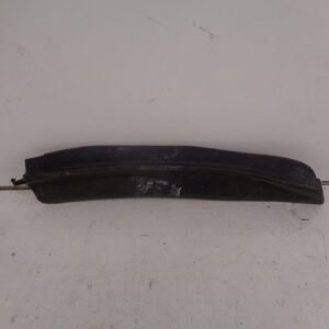 E-KLASSE W124 ACHTERBUMPERRUBBER LINKS A1248850523