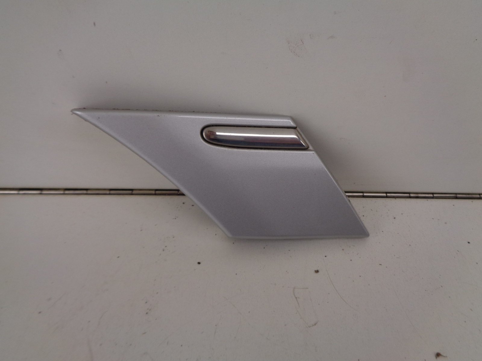 C-KLASSE W203 SIERLIJST RA ELEGANCE ZILVER A2036905462 9744