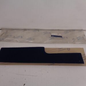 A2016802168 5B17 MB W201 BEKLEDING MIDDENCONSOLE NEW OLD STOCK MERCEDES-BENZ