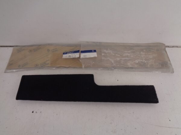 A2016802168 9B04 MB W201 BEKLEDING MIDDENCONSOLE NEW OLD STOCK MERCEDES-BENZ