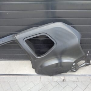 DACIA DUSTER 1 ACHTERSCHERMDEEL LINKS NIEUW 774214657R