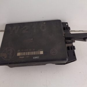 E-KLASSE W210 RELAIS MODULE STOEL RECHTS MEMORY A2108206626