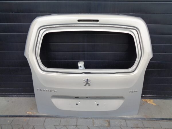PEUGEOT PARTNER 2010 ACHTERKLEP 9811028680 8701Y6